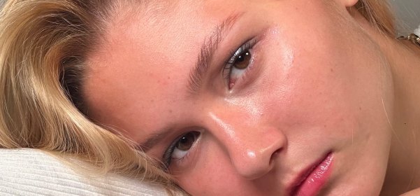 Eyebrow shaping