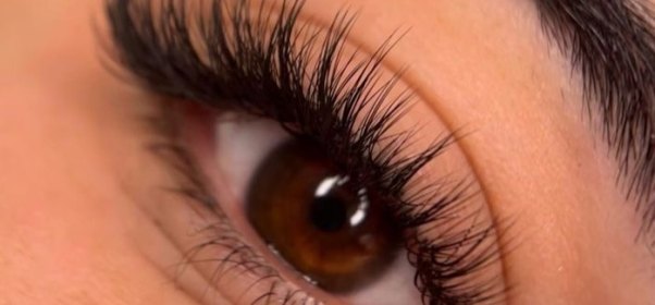 Wet effect lashes at DA Beauty Bar, Brickell