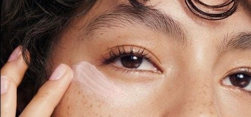Under-Eye Brightening Treatment at DA Beauty Spa & Wellness